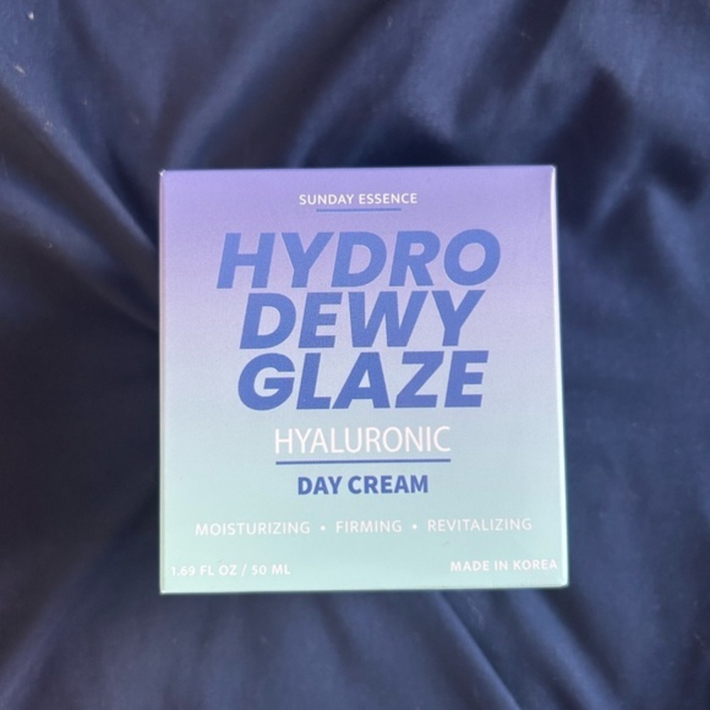 Sunday Essence Hydro Dewy Glaze Hyaluronic Day Cream Moisturizer Firming